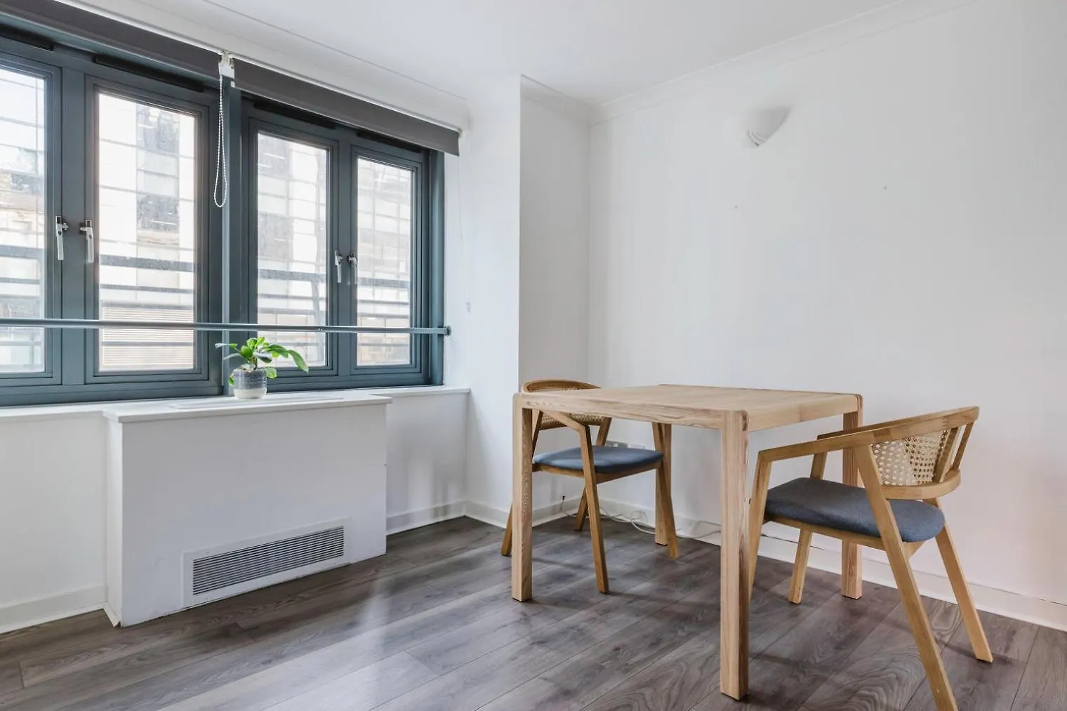 Blueground City Of London Furniture Included Lon-578 0*,  Reino Unido
